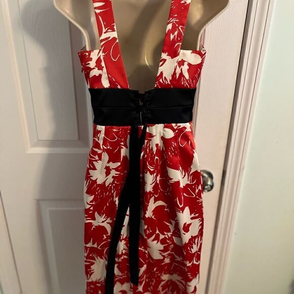 Donna Ricco NY Sleeveless Deep V Cut floral dress. Size 4 - Picture 9 of 10